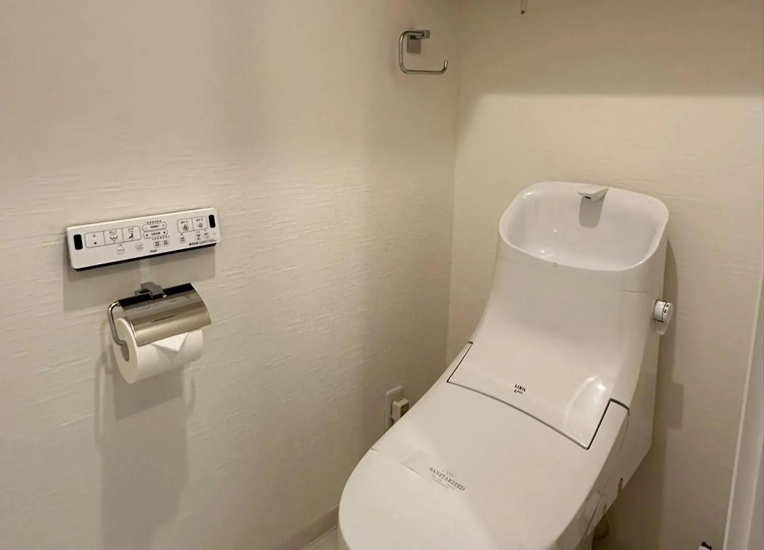 Roppongi 4 Minutes, 4 Person Mansion,Dyson Hair Dryer, Pola Toiletries Apartment Tokyo